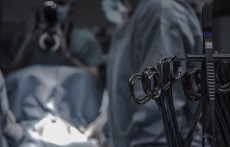 PRK Surgery Explained: Pros, Cons, And What to Expect